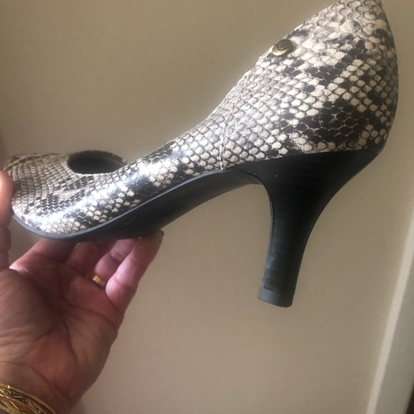 COPY - LifeStride heels - Picture 2 of 4